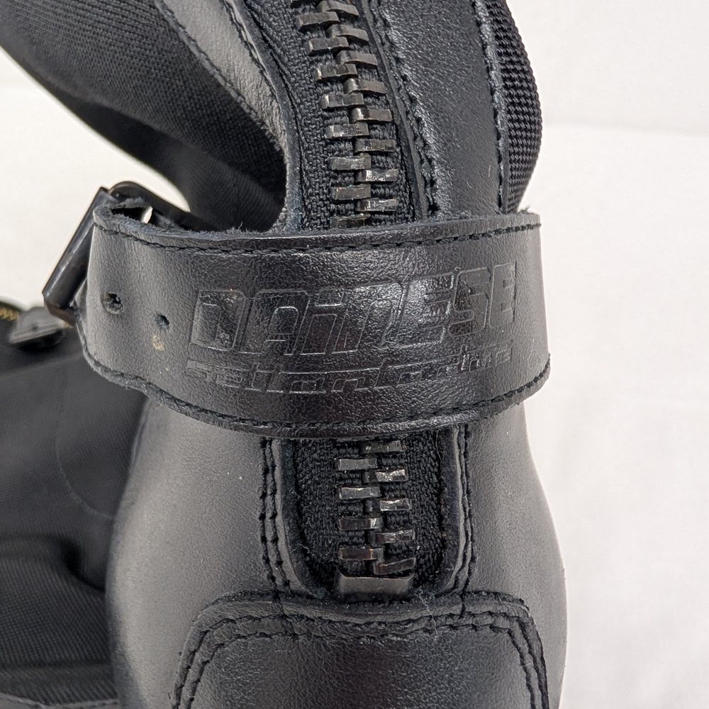 Black Men's Boots - Picture 4 of 6